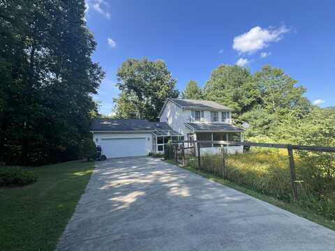 283 Stonehouse Woods Dr, Caldwell, WV 24925