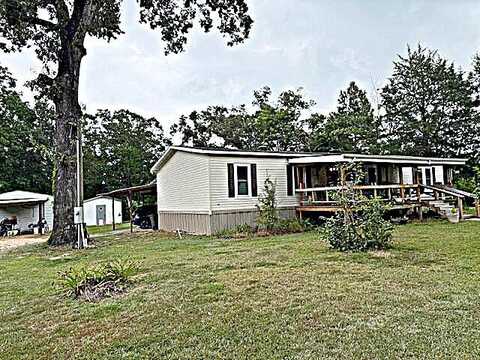 308 Rainey Rd., Moselle, MS 39459
