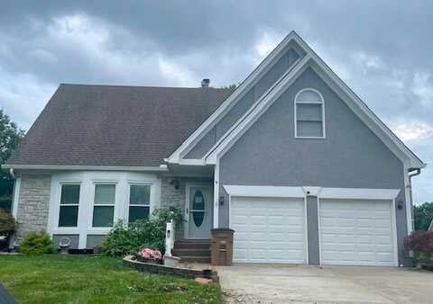 205 Johnston Parkway, Raymore, MO 64083