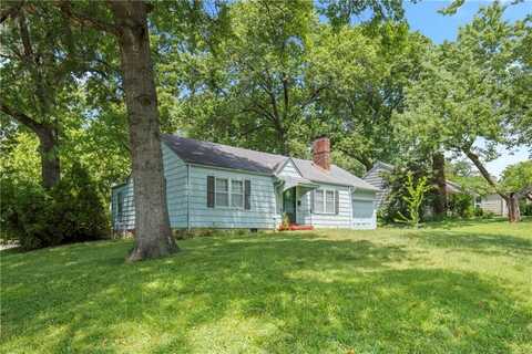 5218 Juniper Drive, Mission, KS 66205