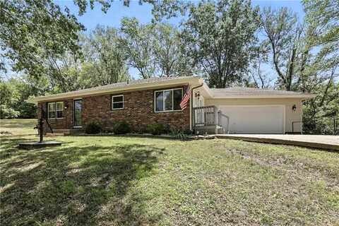 31785 Outlook Drive, Excelsior Springs, MO 64024