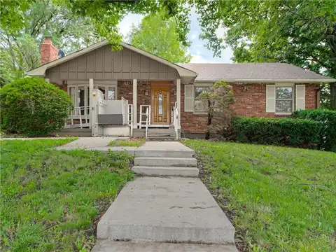 18377 Pleasant View Drive, Weston, MO 64098