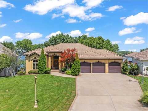 432 S Shore Drive, Lake Winnebago, MO 64034