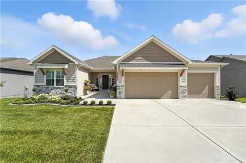 13800 NW 74th Street, Parkville, MO 64152