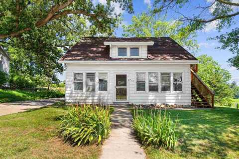 440 Roberts Ferry Rd, Tiffin, IA 52340
