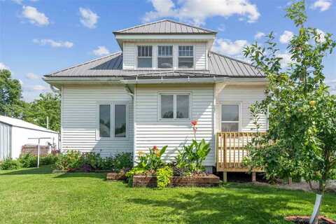 302 West Main St, Garrison, IA 52229