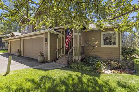 5030 Swallow Court, Klamath Falls, OR 97601