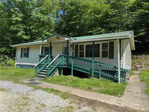 2608 Procious Maysel Road, Maysel, WV 25133