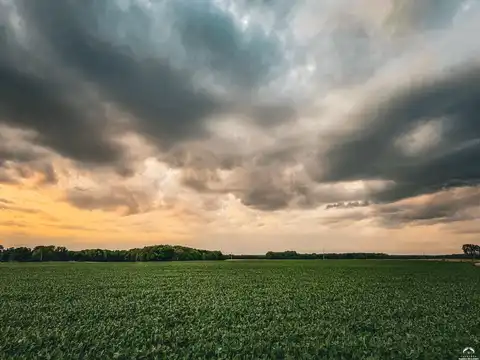 000 E 800 Road, Lawrence, KS 66047