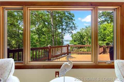 6 Crocker Court, Lake Ozark, MO 65049