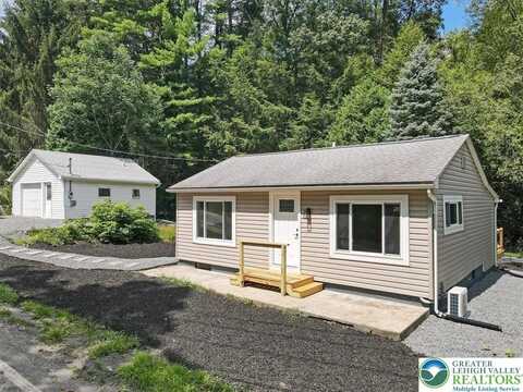 1126 Packerton Dam Drive, Mahoning Twp, PA 18235