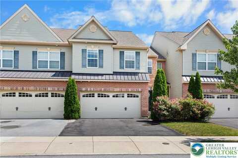 226 Snapdragon Way, Macungie, PA 18104