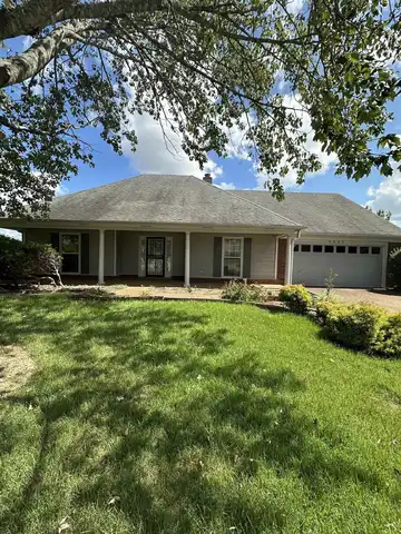 9095 HERVAY, Memphis, TN 38016