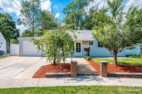9 Regent Court, Edison, NJ 08817