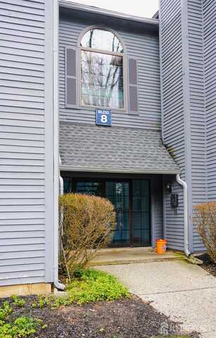 809 Woodhaven Drive, Edison, NJ 08817