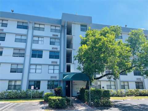 2401 Riverside Dr, Coral Springs, FL 33065