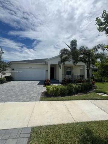 6712 NW Cloverdale Ave, Port Saint Lucie, FL 34987
