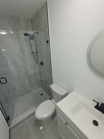 2823 Polk St, Hollywood, FL 33020