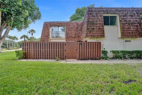 8900 SW 20th Pl, Davie, FL 33324