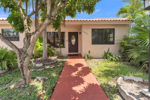 14711 SW 61st Ter, Miami, FL 33193