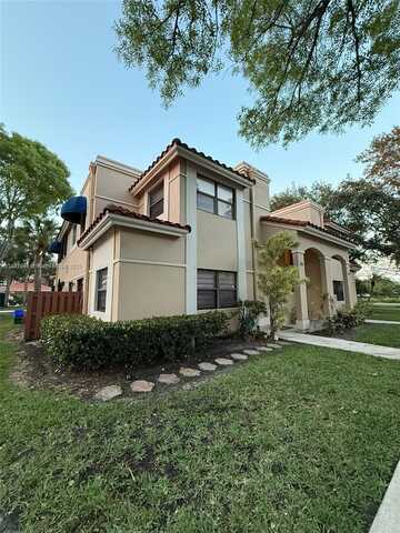 513 Racquet Club, Weston, FL 33326