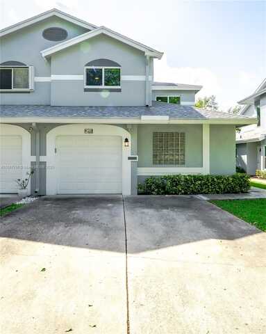 6061 Old Court Rd, Boca Raton, FL 33433