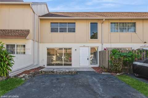 835 NW 81st Ter, Plantation, FL 33324