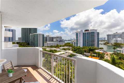 1621 Bay Rd, Miami Beach, FL 33139