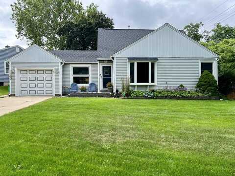 11015 W Marion St, Wauwatosa, WI 53222