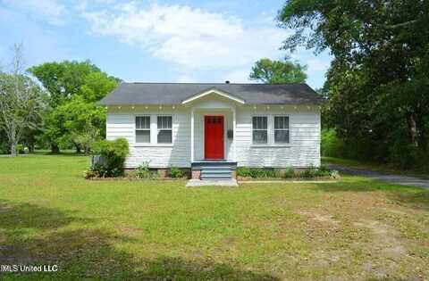 668 N Seal Avenue, Long Beach, MS 39560