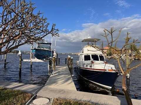 14607 N BAYSHORE DRIVE, MADEIRA BEACH, FL 33708