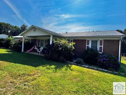 9728 Chatham Rd, Martinsville, VA 24112