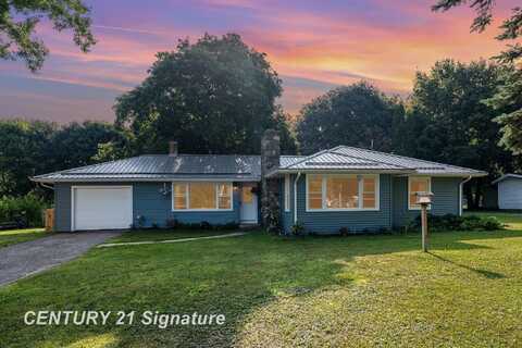 319 S M-18, Gladwin, MI 48624