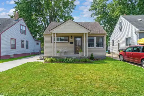 17880 Wexford, Roseville, MI 48066