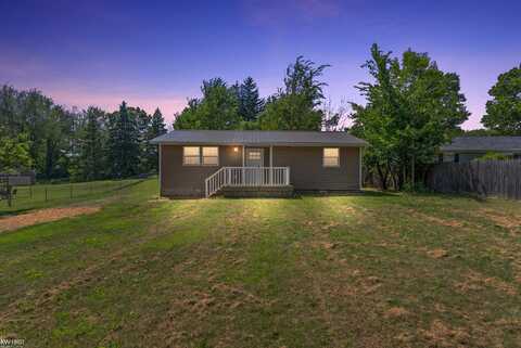10057 Nimphie, Fenton, MI 48430