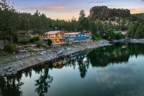 10280 NE Ochoco Highway, Prineville, OR 97754