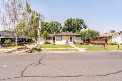 555 NW 4th Street, Prineville, OR 97754