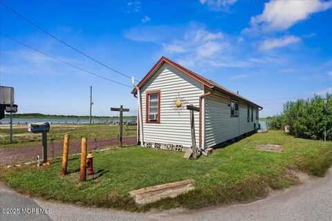4 1st Street, Manahawkin, NJ 08050