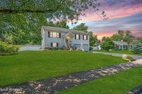 7 Salem Lane, Jackson, NJ 08527