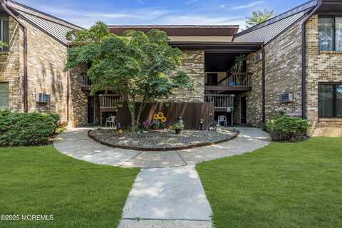 177 Amberly Drive, Manalapan, NJ 07726