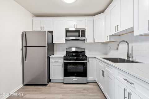 250 Main Street, Spotswood, NJ 08884