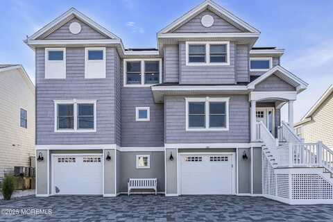 160 Morris Boulevard, Beach Haven West, NJ 08050