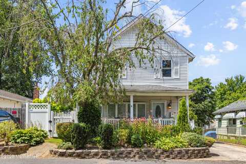 134 Hilltop Boulevard, Keyport, NJ 07735