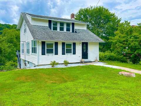 121 North Road, Highland, NY 12528