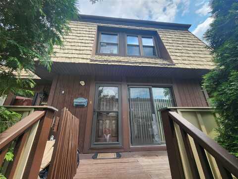 43 Heritage Drive, New City, NY 10956