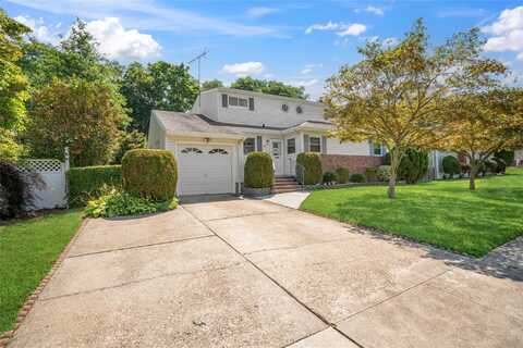 12 Willets Drive, Syosset, NY 11791