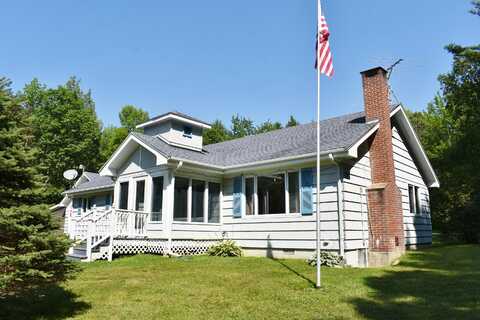 100 North Searsport Road, Searsport, ME 04974