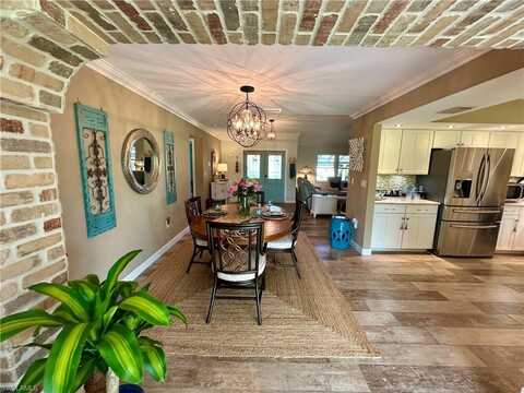 107 Round Key, NAPLES, FL 34112