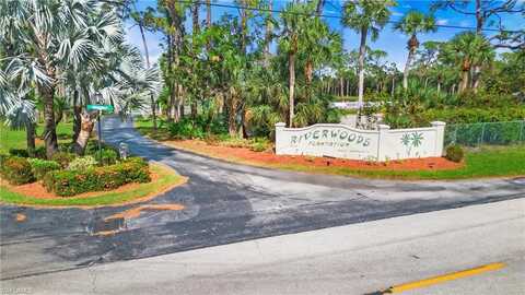 4550 Split Log, ESTERO, FL 33928