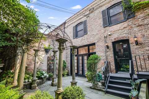 1235 N Dearborn Street, Chicago, IL 60610